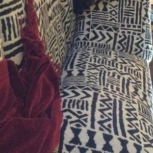 Meet your Posher, Joyce